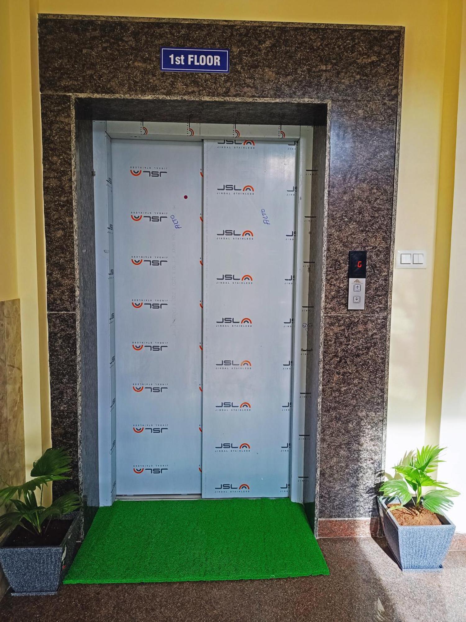 Hotel Achhu Palace Bangalore Exterior photo