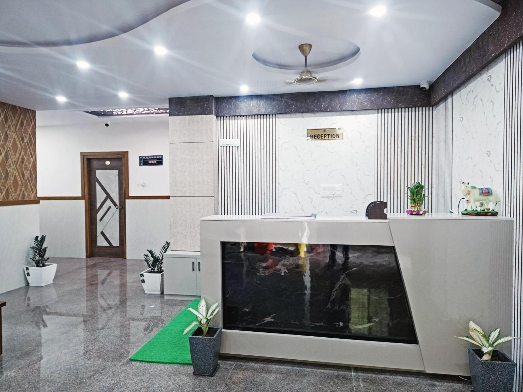 Hotel Achhu Palace Bangalore Exterior photo