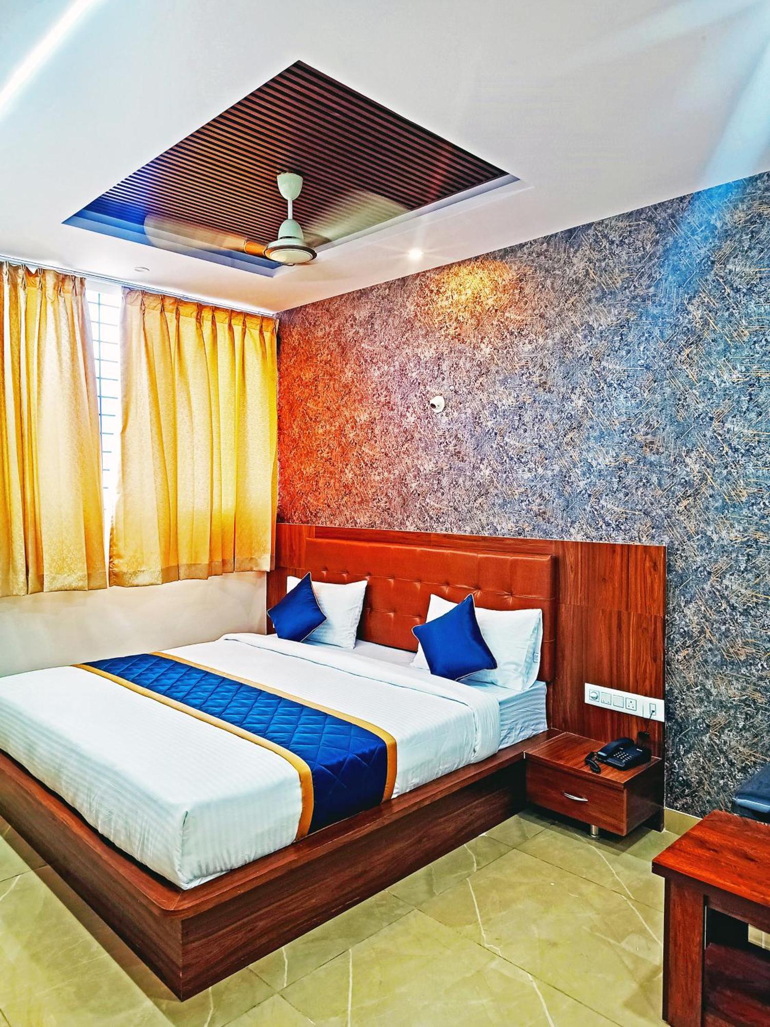 Hotel Achhu Palace Bangalore Exterior photo
