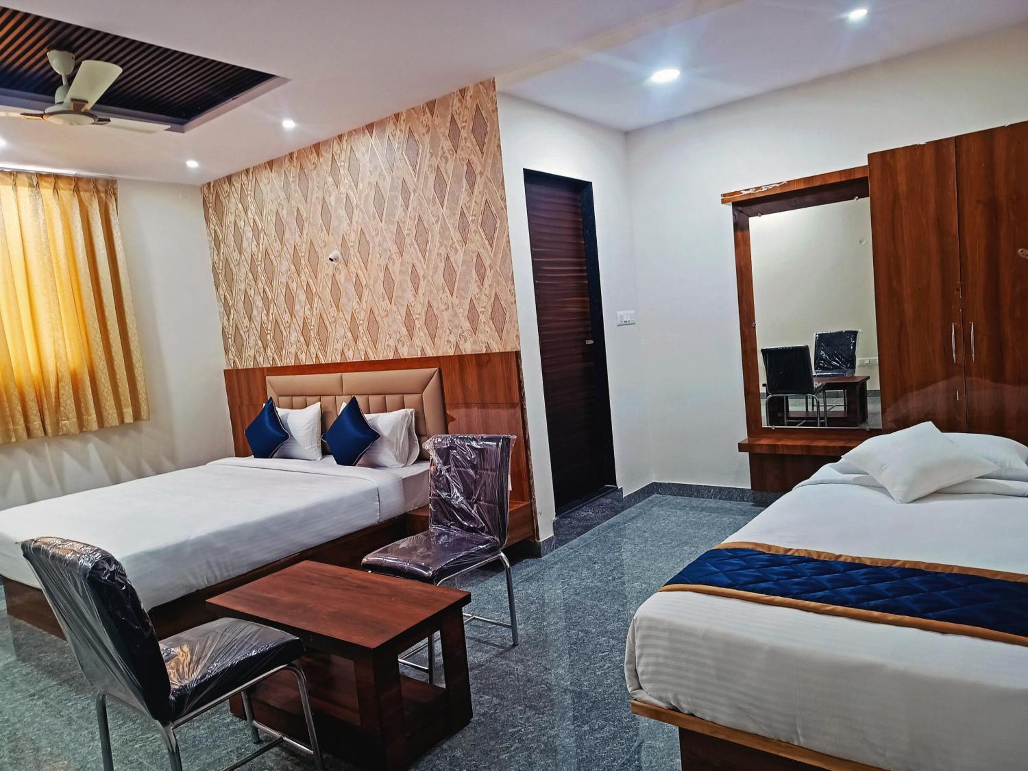 Hotel Achhu Palace Bangalore Exterior photo